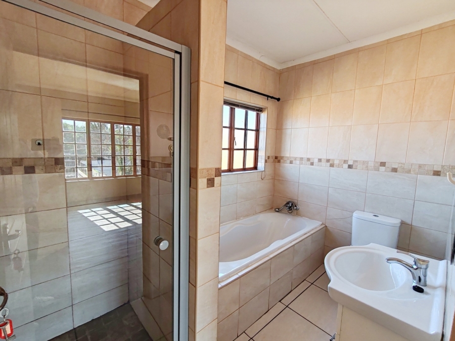 3 Bedroom Property for Sale in Grimbeeck Park North West